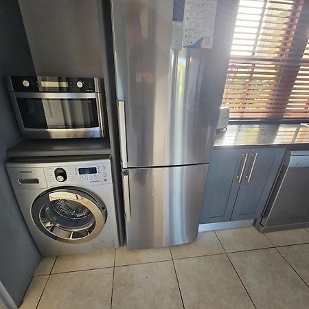 Six Whale Rock Gardens With Back Up Power For Load Shedding Apartment Плетенбърг Бей Екстериор снимка
