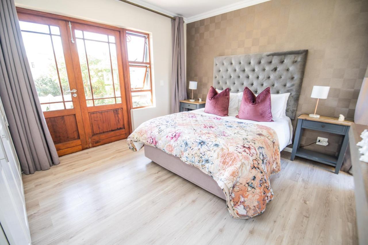 Six Whale Rock Gardens With Back Up Power For Load Shedding Apartment Плетенбърг Бей Екстериор снимка